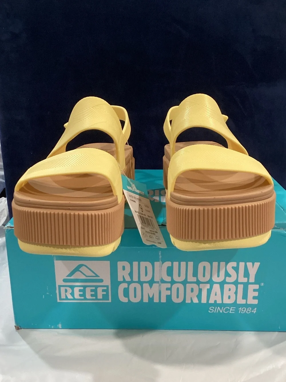 REEF Water Vista Higher Yellow Platform Sandals Women’s Size 9 NWB